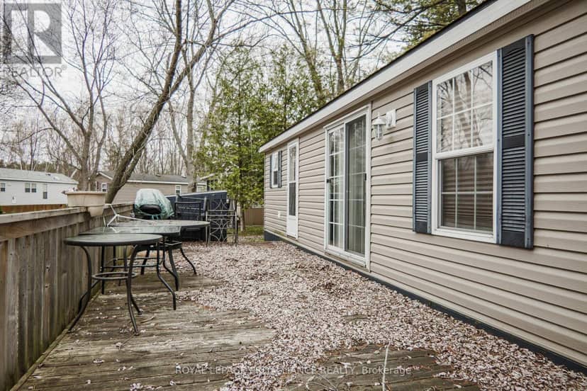 486 County Rd 18 - 1 Park Meadow Lane, Prince Edward County, photo 3
