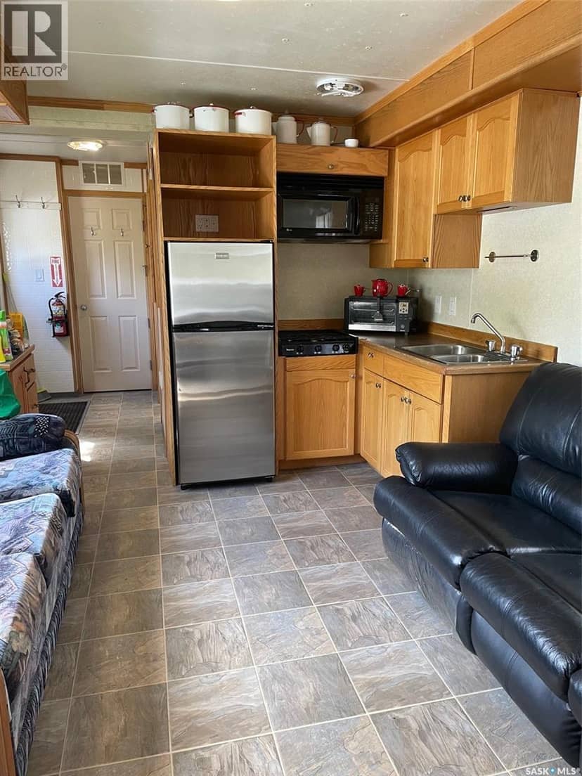 551 Willow AVENUE, Porcupine Rm No. 395, photo 5