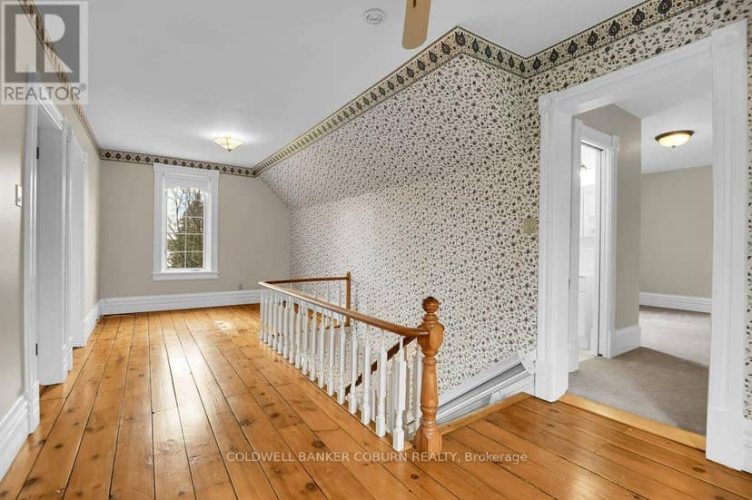 11719 Lakeshore Drive — photo 20 of 40