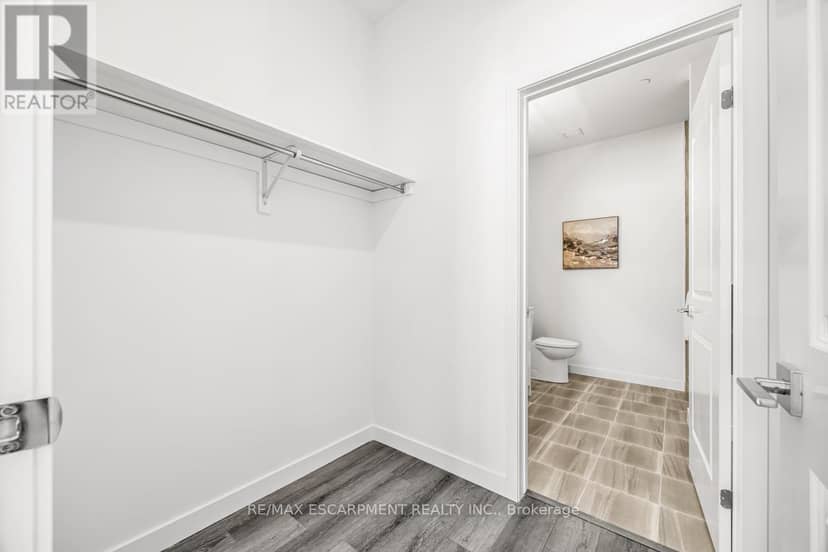 407 - 7549A Kalar Road — photo 18 of 35
