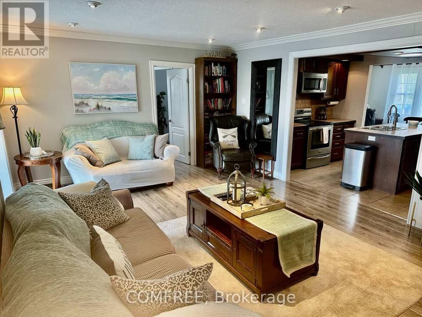 11 Lake Avenue — photo 16 of 32