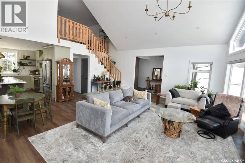 213 Birch AVENUE — photo 12 of 40
