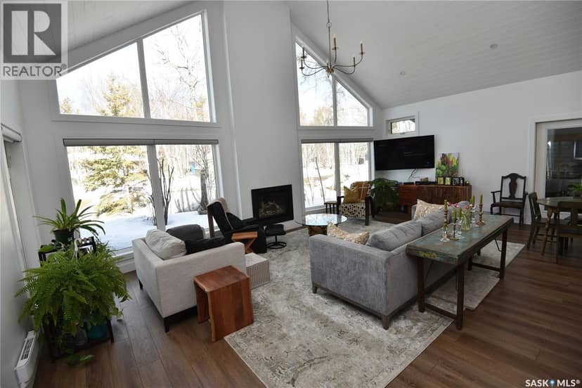 213 Birch AVENUE — photo 17 of 40