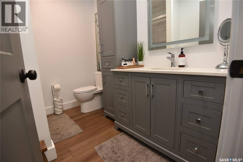 213 Birch AVENUE — photo 32 of 40