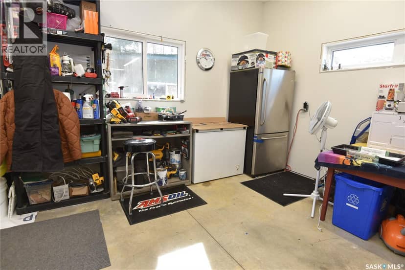 213 Birch AVENUE — photo 37 of 40