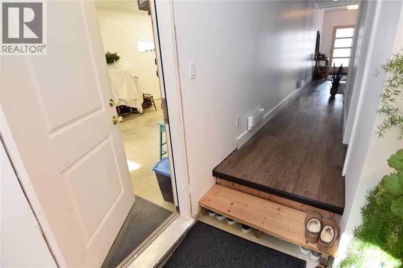 213 Birch AVENUE — photo 38 of 40