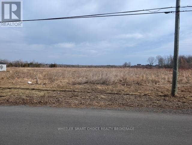 00 Mille Roches Road E