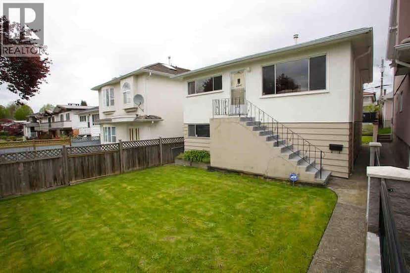 2841 CHEYENNE AVENUE, Vancouver