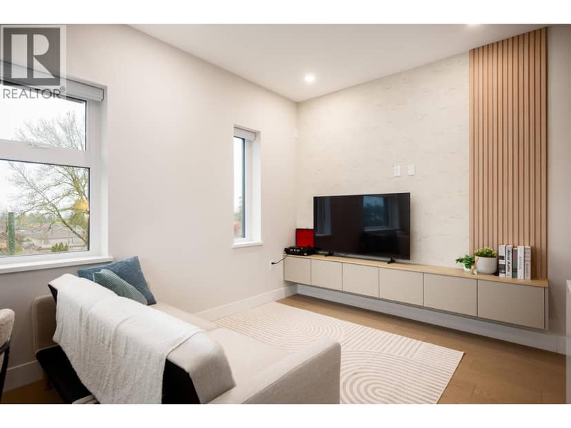 2 128 W WOODSTOCK AVENUE, Vancouver, photo 8