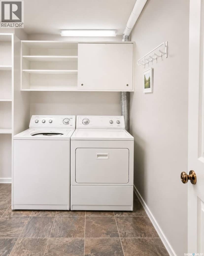 102 419 Main STREET — photo 12 of 15