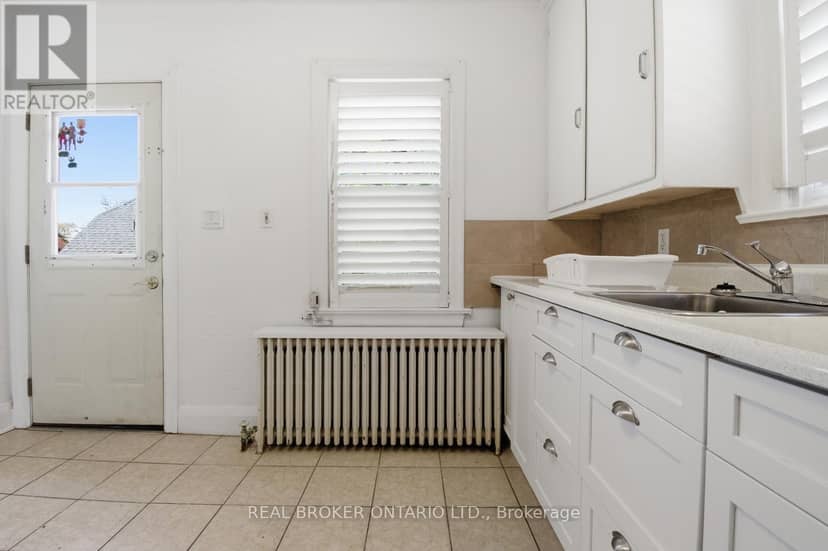 256 Lincoln Street — photo 21 of 40
