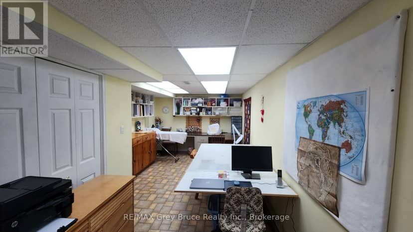 340 Barney's Boulevard — photo 10 of 40