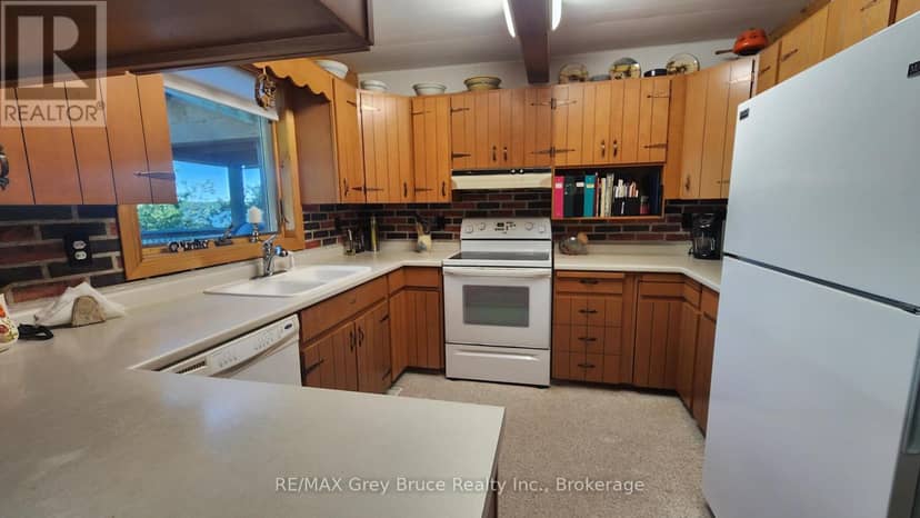 340 Barney's Boulevard — photo 18 of 40