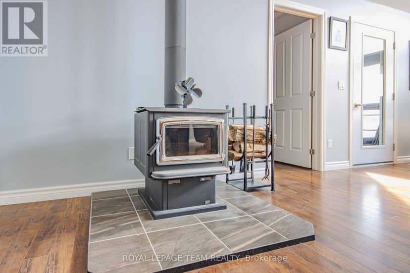 299 Siberia Road — photo 18 of 40