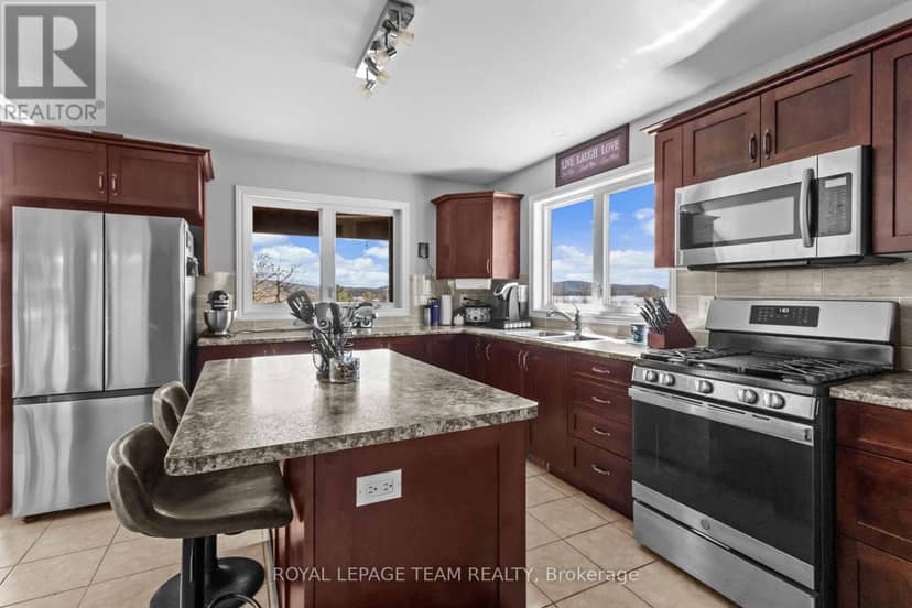 299 Siberia Road — photo 8 of 40