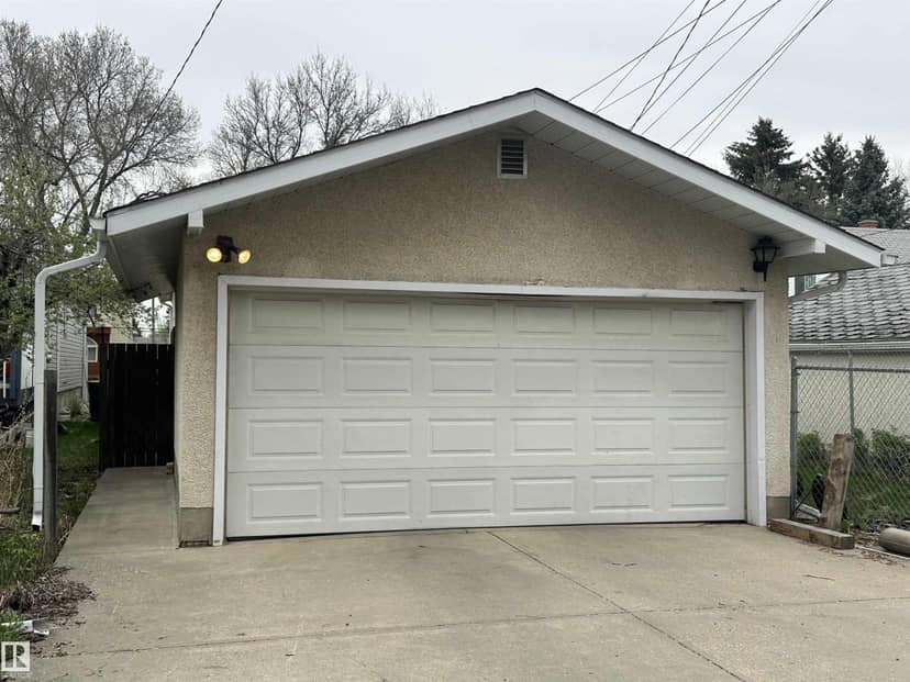 9623/9625 73 AV NW NW, Edmonton, photo 5