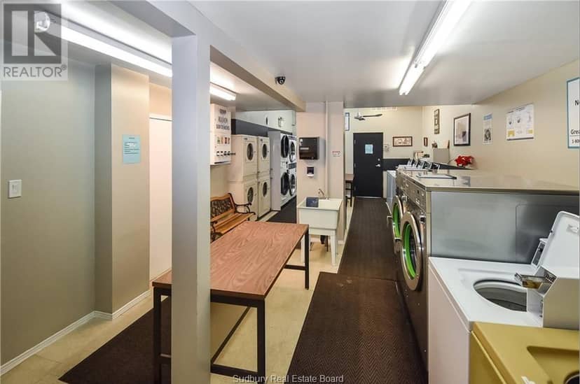 101-103 Young Street — photo 10 of 40