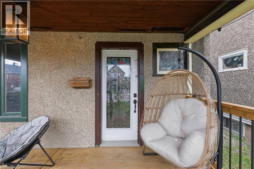 54 EVAN Street — photo 3 of 17