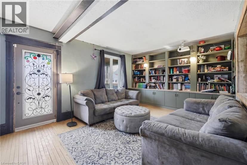 54 EVAN Street — photo 4 of 17