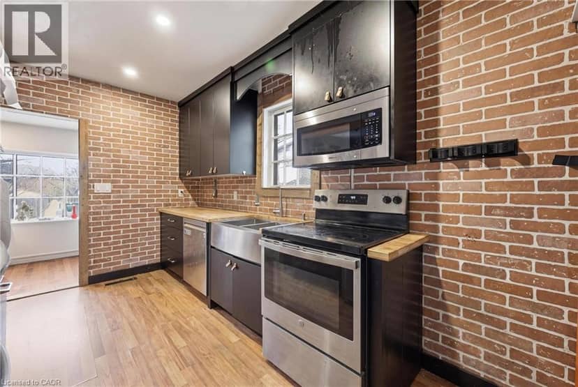 54 EVAN Street — photo 6 of 17