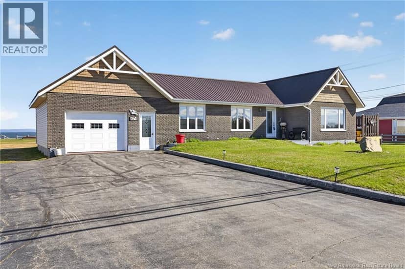 474 rue Acadie — photo 1 of 40