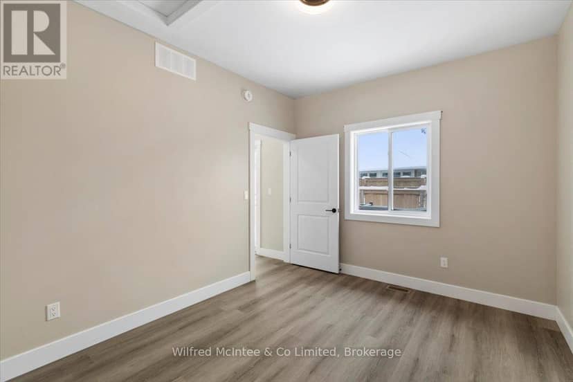 227 Saugeen Street — photo 22 of 40