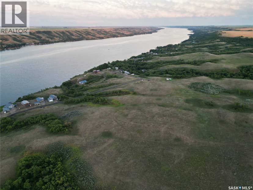 Lakeview Terrace, Buffalo Pound Lake, photo 2