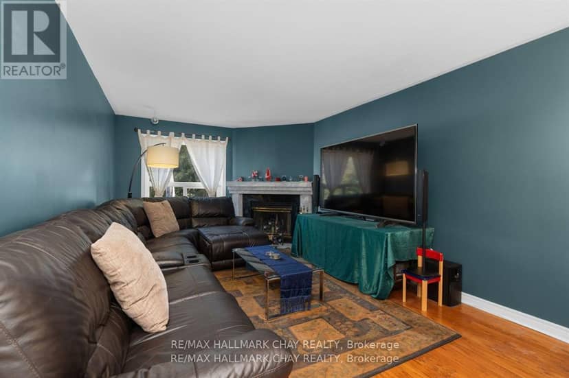 82 Bishop Drive — photo 12 of 31