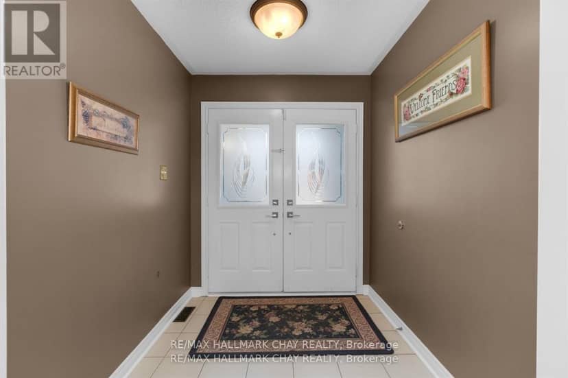 82 Bishop Drive — photo 2 of 31