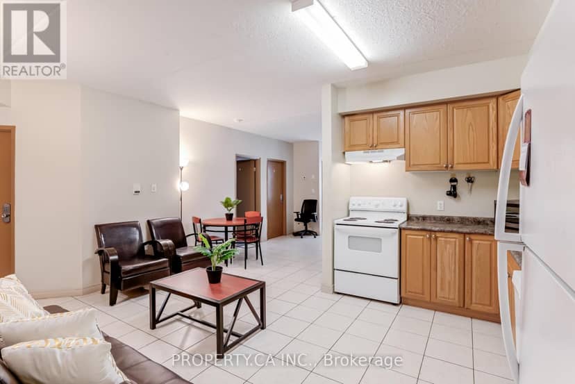 204 - 253 Lester Street — photo 6 of 40