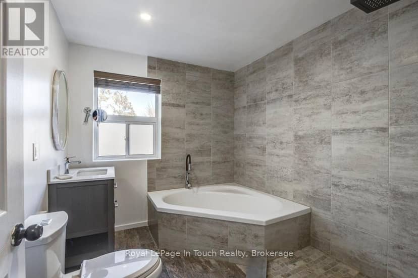 142 Duck Bay Road — photo 11 of 15