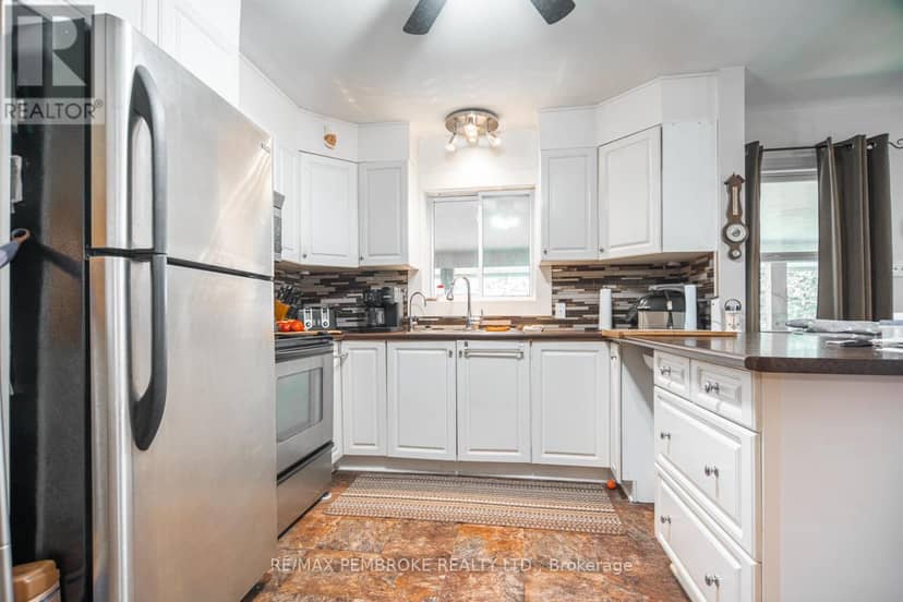 714 Lacroix Bay Road — photo 2 of 40