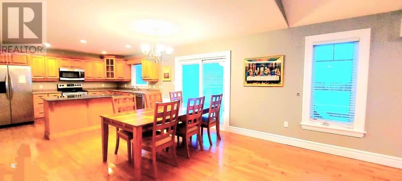 53 Bonavista Avenue — photo 11 of 40