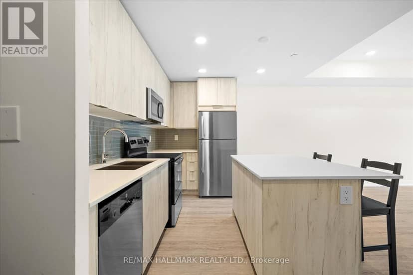 TH9 - 1350 Kingston Road — photo 18 of 39