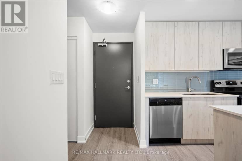 TH9 - 1350 Kingston Road — photo 21 of 39