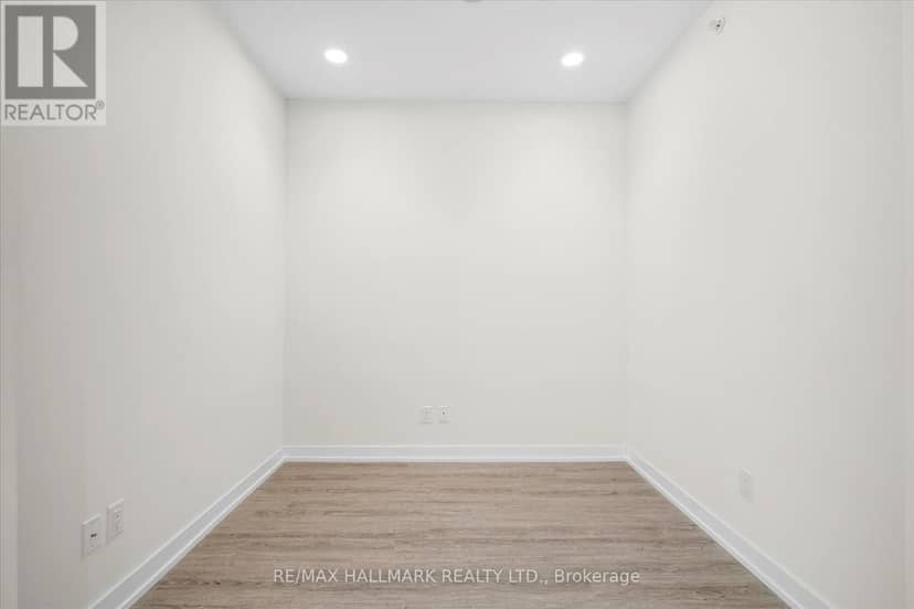 TH9 - 1350 Kingston Road — photo 23 of 39