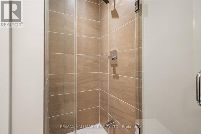 215 - 1350 Kingston Road — photo 23 of 32