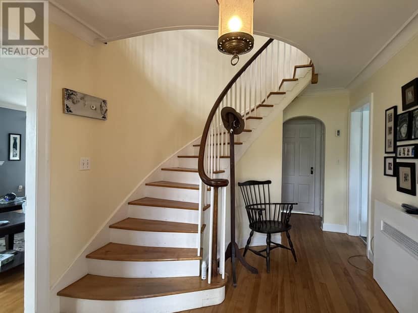 239 North River Road — photo 11 of 40