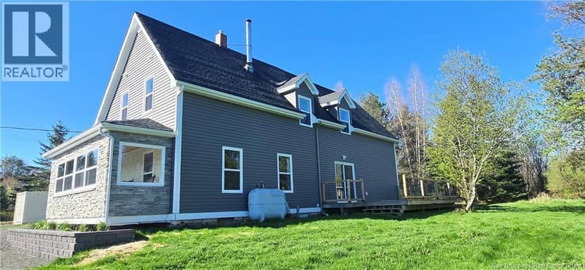 1282 Route 114 — photo 2 of 40