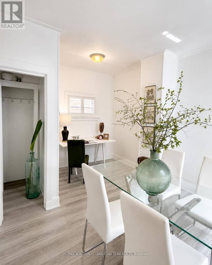 43 King Edward Avenue — photo 15 of 40
