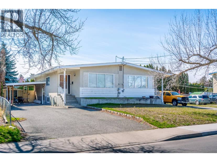 255 Holbrook Road W, Kelowna