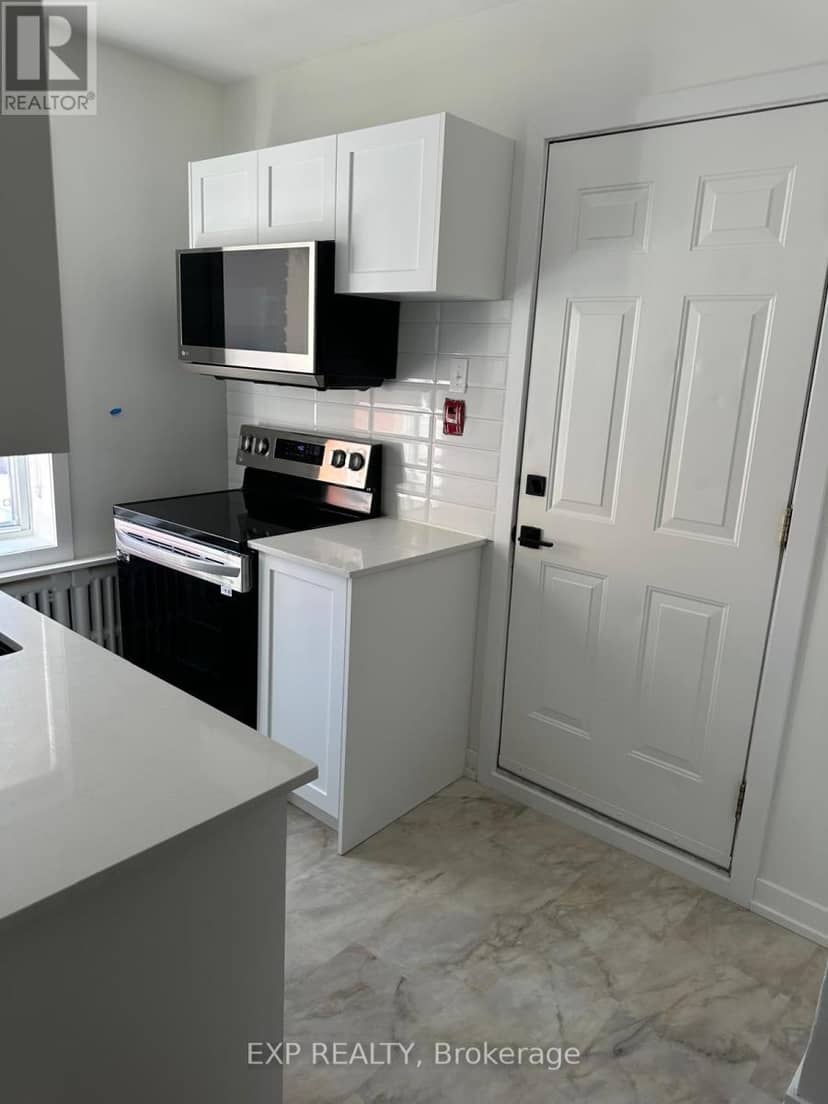 118 Rochester Street — photo 13 of 26