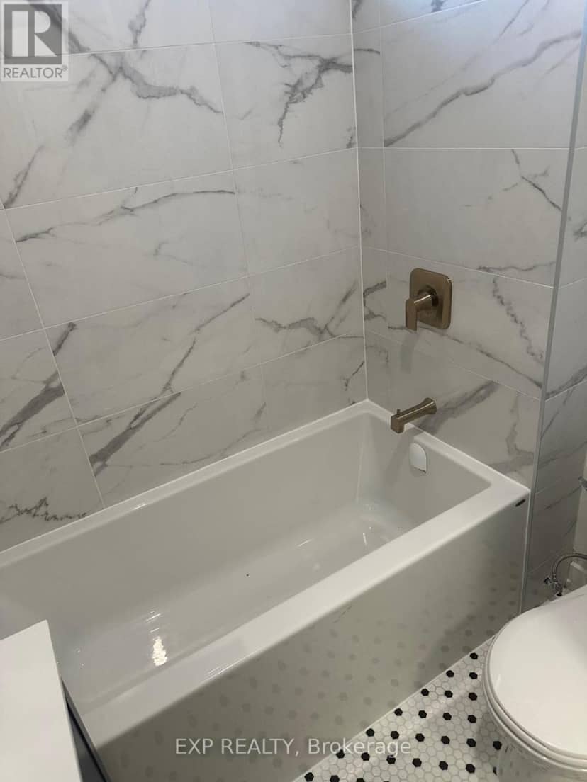118 Rochester Street — photo 21 of 26