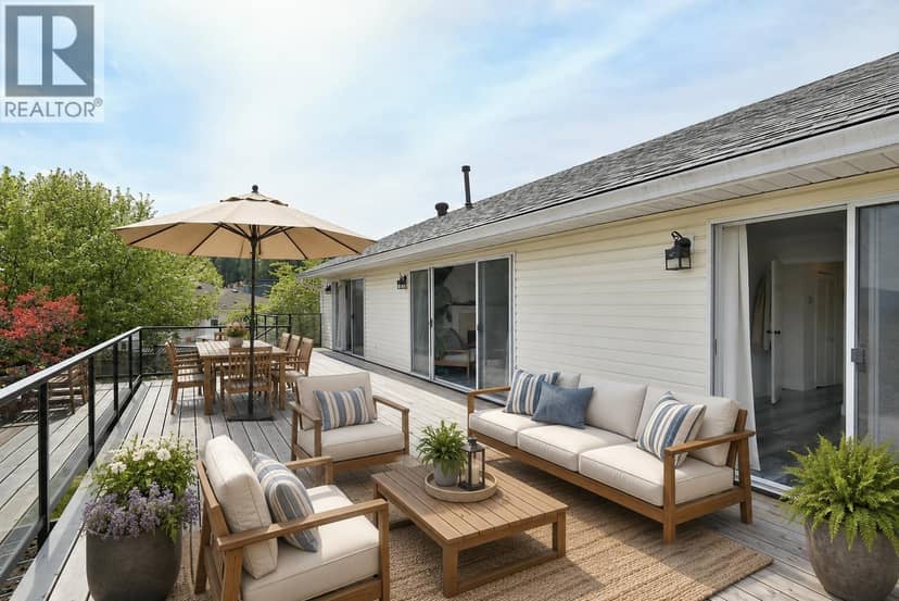 502 EAGLECREST DRIVE, Gibsons