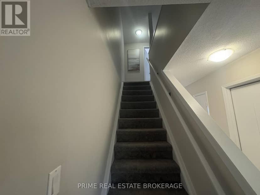 58 - 35 Waterman Avenue — photo 9 of 28