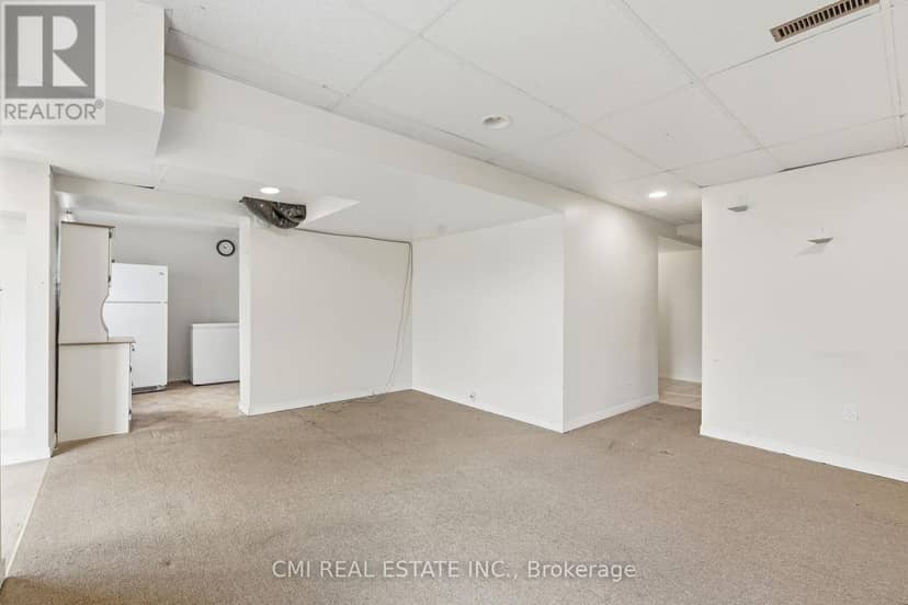 2275 Chapman Court — photo 34 of 39