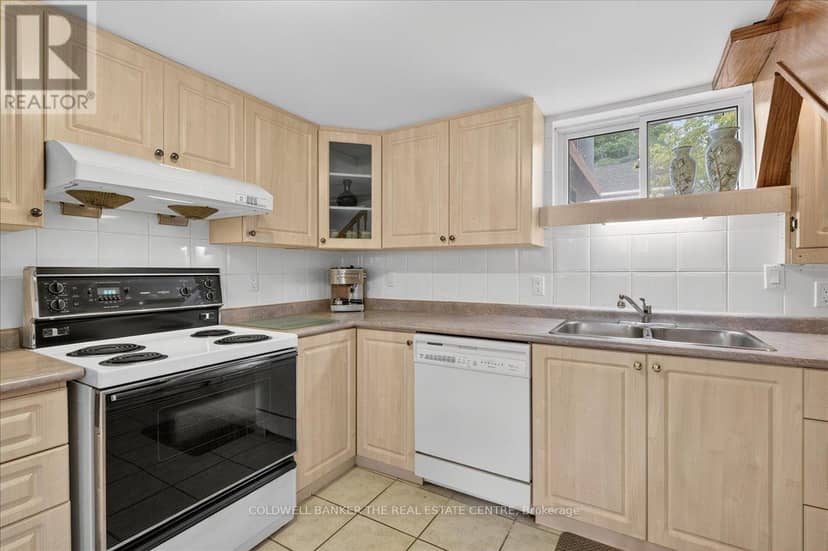 44 Glenwood Drive — photo 32 of 40