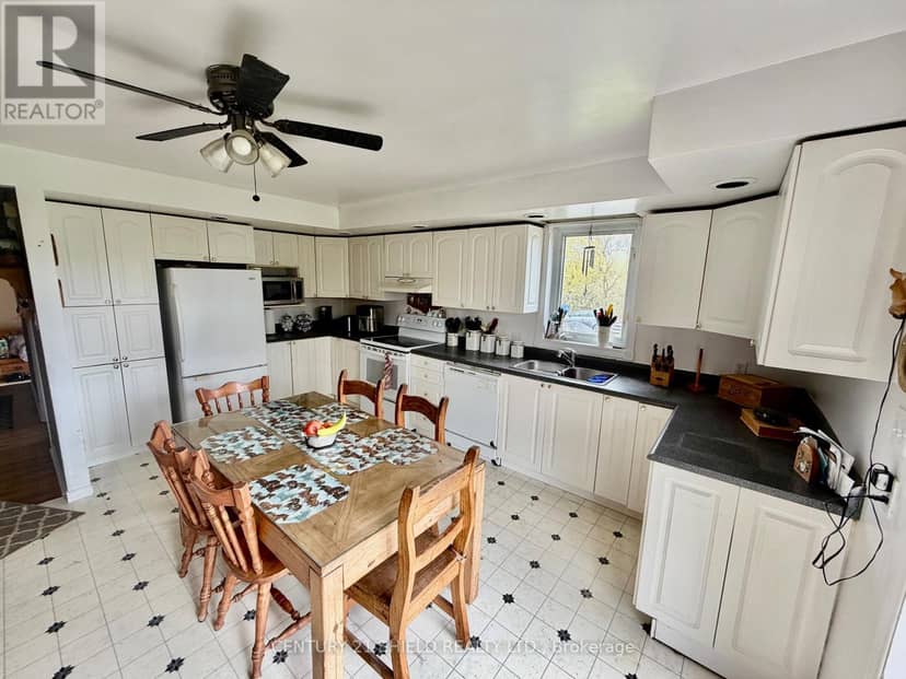 , St. Andrews - 17637 Island Road E — photo 17 of 40