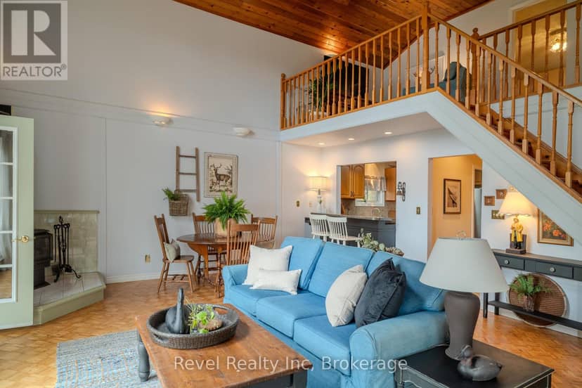 14 Swallow Road — photo 17 of 28
