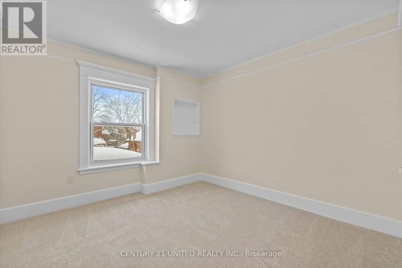 375 Downie Street — photo 20 of 40